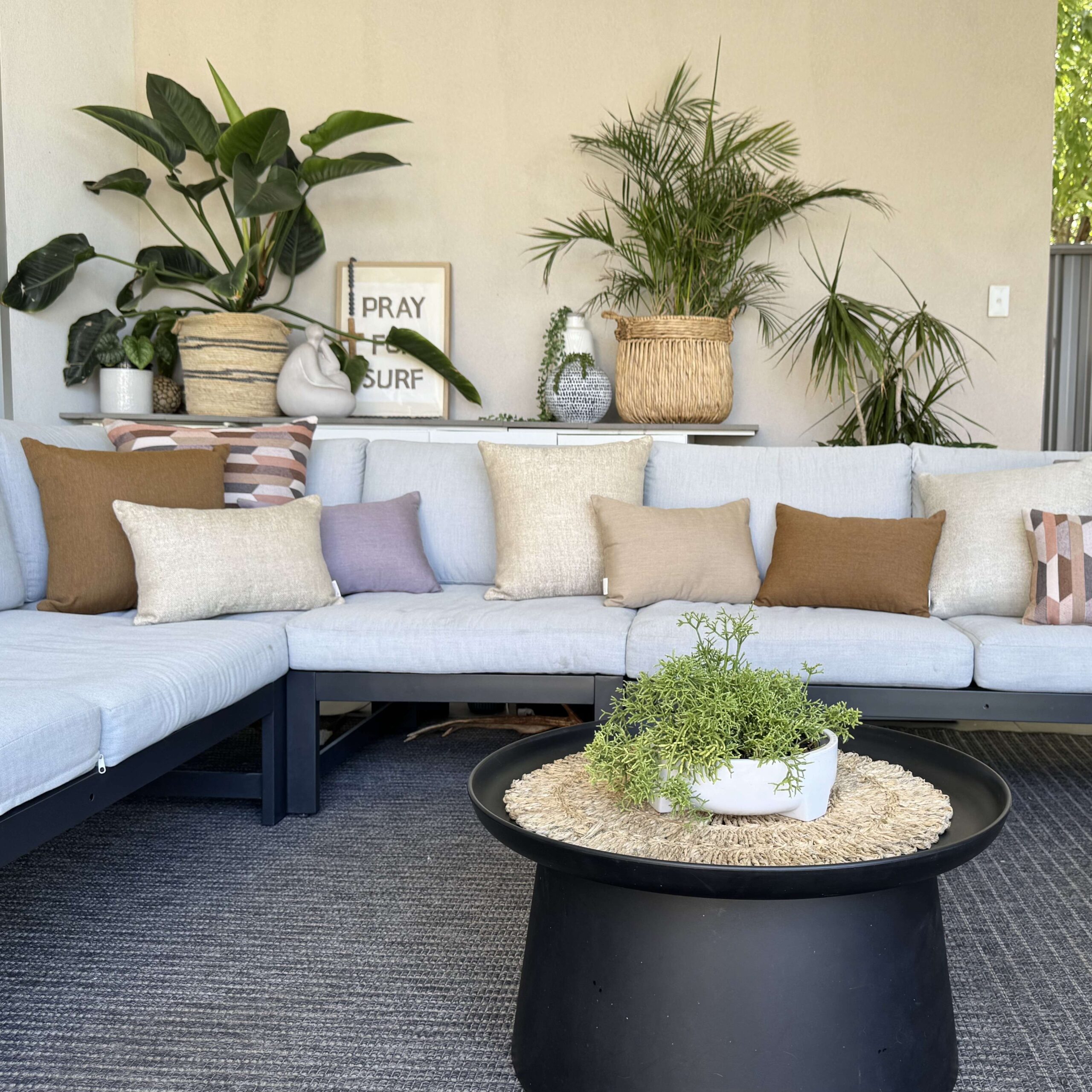 Outdoor Cushion Sunbrella Dusk Mauve Sante Fe Teak Heather Beige Sahara